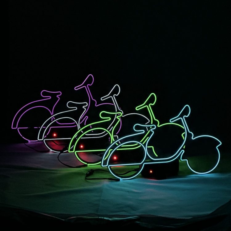 Vespa_Oldie_LED_Draht_Silhouette_Batterie
